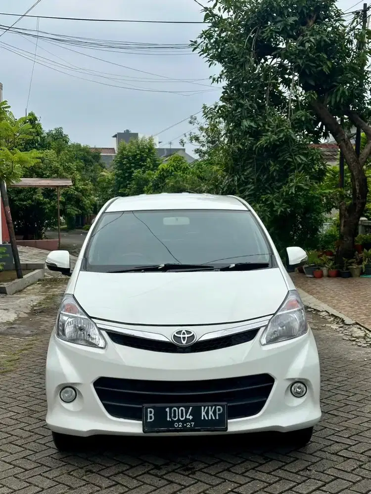 Dp 5jt  Avanza Veloz Matic 2012
