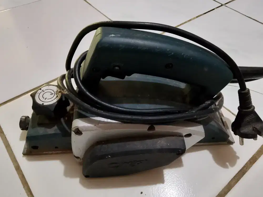 DIJUAL MESIN SERUT KAYU