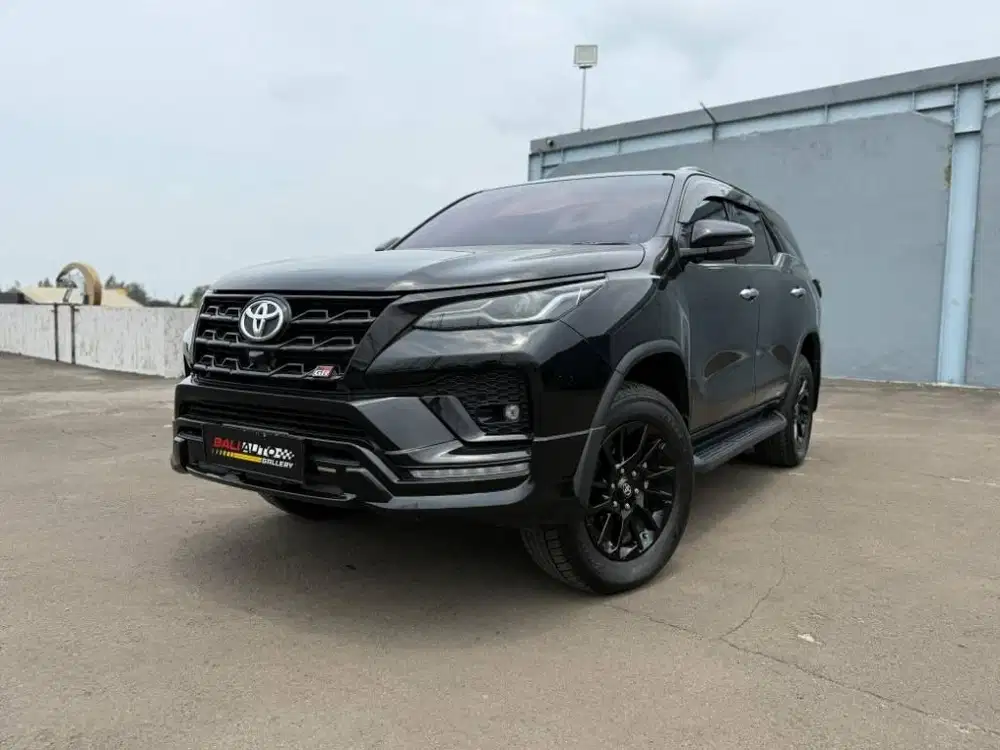 Toyota Fortuner 2.8 GR 4X2 A/T 2024,KM 4 RB