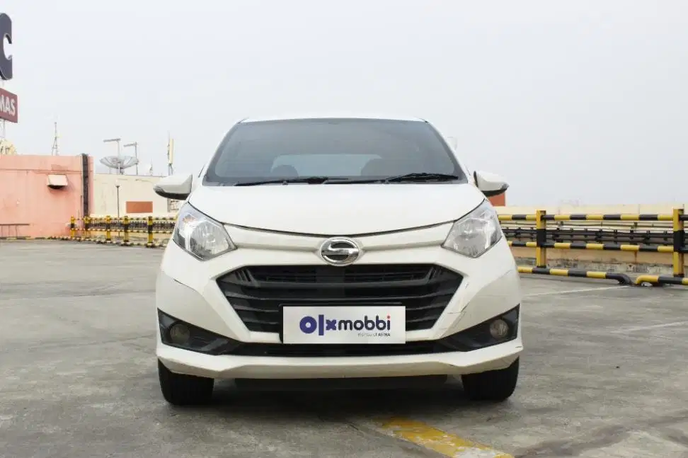 TERMURAH  Daihatsu Sigra 1.2 X Bensin-MT Putih 2018
