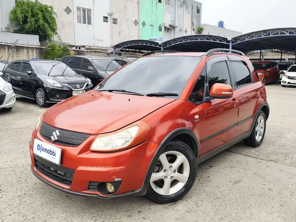 DP RENDAH - Suzuki SX4 1.5 X-Over Bensin-MT 2008