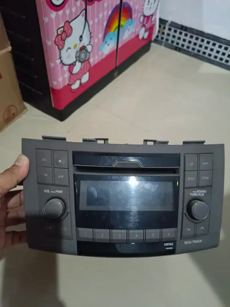 Single. Din Ertiga 2016