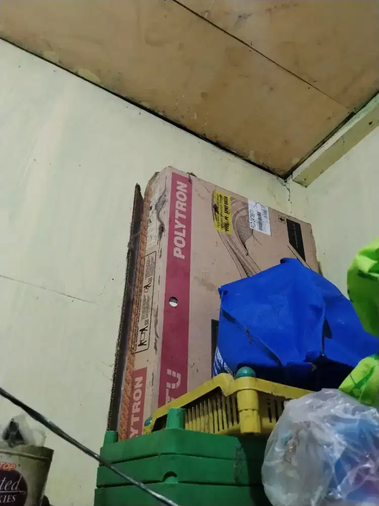 TV bekas politron 24 in