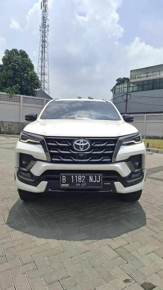 Toyota Fortuner GR 2.8 KM 45 rb 2022 putih