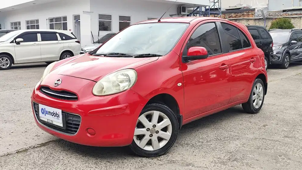 DP RENDAH - Nissan March 1.2 L Bensin-MT 2013