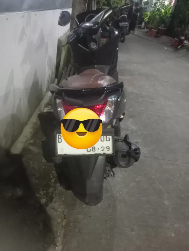 Nmax hitam tahun 2019