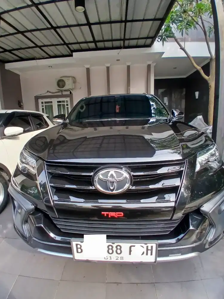 Dijual, Toyota Fortuner 2.4 TRD Sportivo Matic 2017 (Januari 2018)