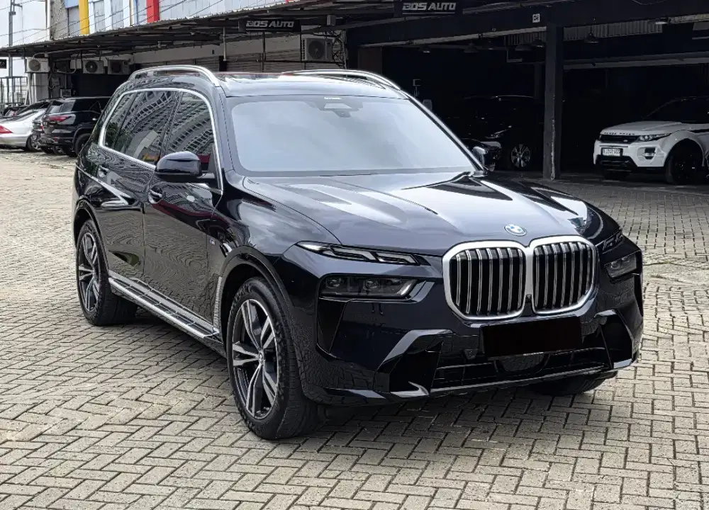 BMW X7 2023 FACELIFT NEW PROFILE HITAM TANGAN PERTAMA DARI BARU