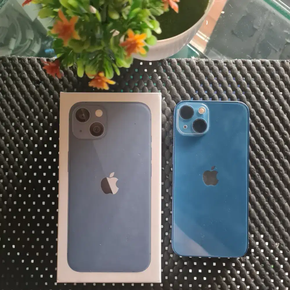 iPhone 13 128GB Blue Fullset Original – Mulus Siap Pakai