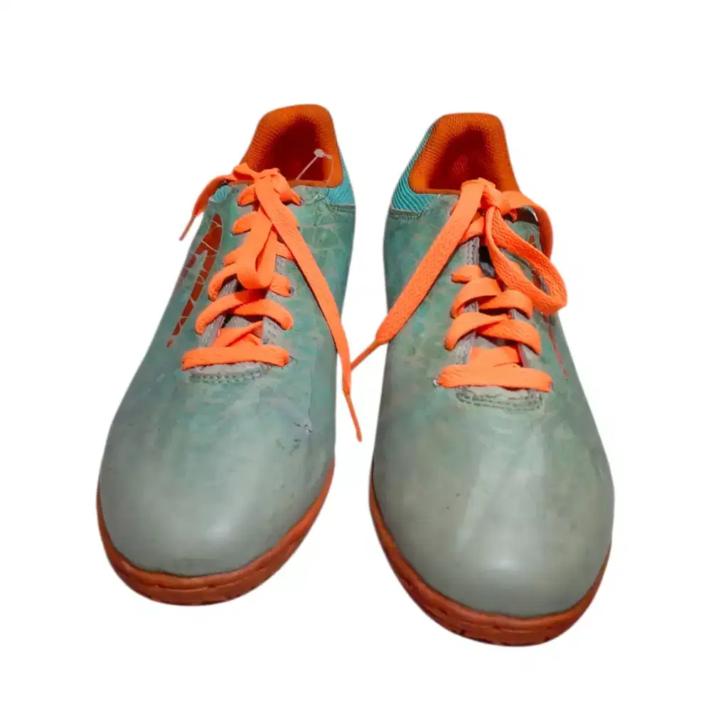 Sepatu Futsal Specs Tawaret size 39