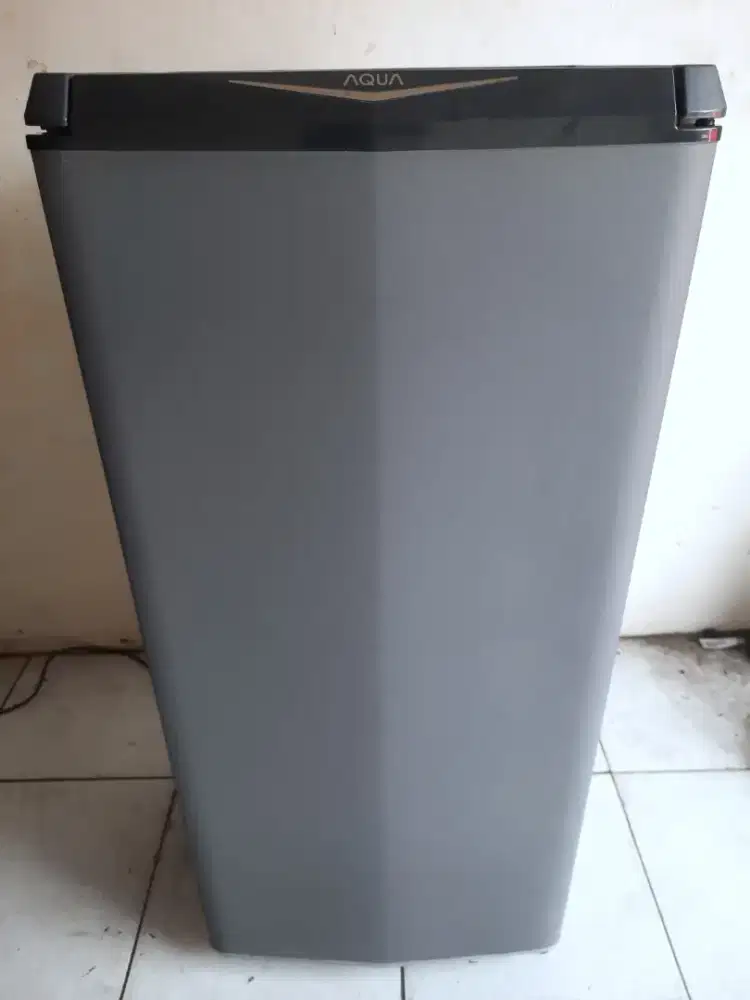 kulkas AQUA 1 PINTU