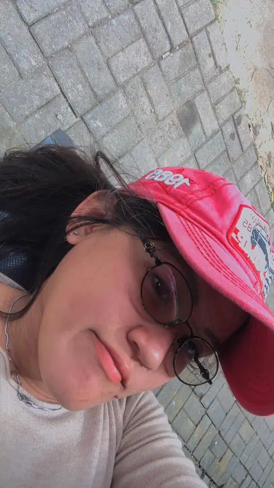 Cari pekerjaan apa saja yg halal