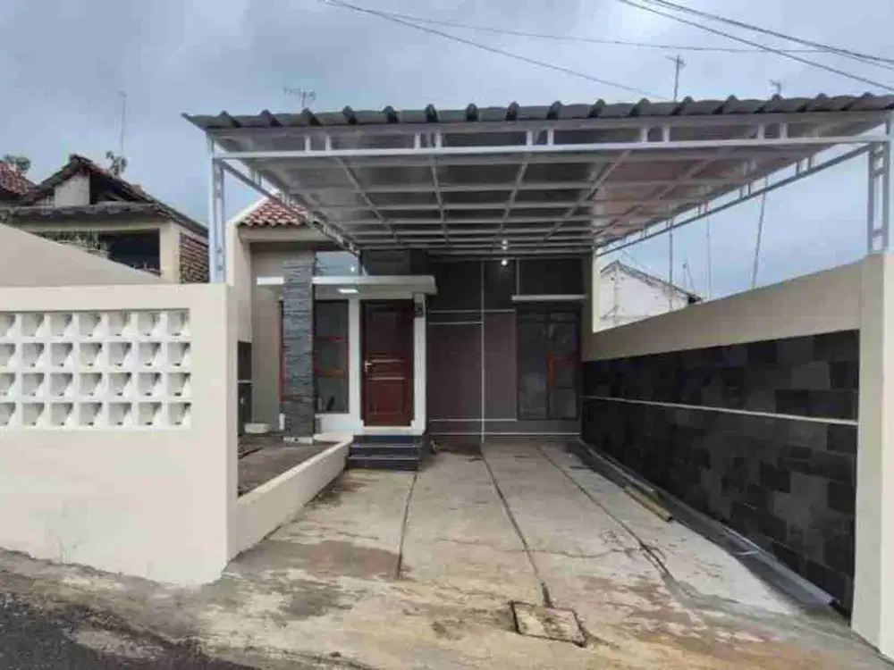 RUMAH SHM+IMB PINGGIR JALAN ,10 MENIT KE EXIT TOL CILEUNYI DAN RS AMC IPDN UNPAD ITB JATINANGOR BANDUNG