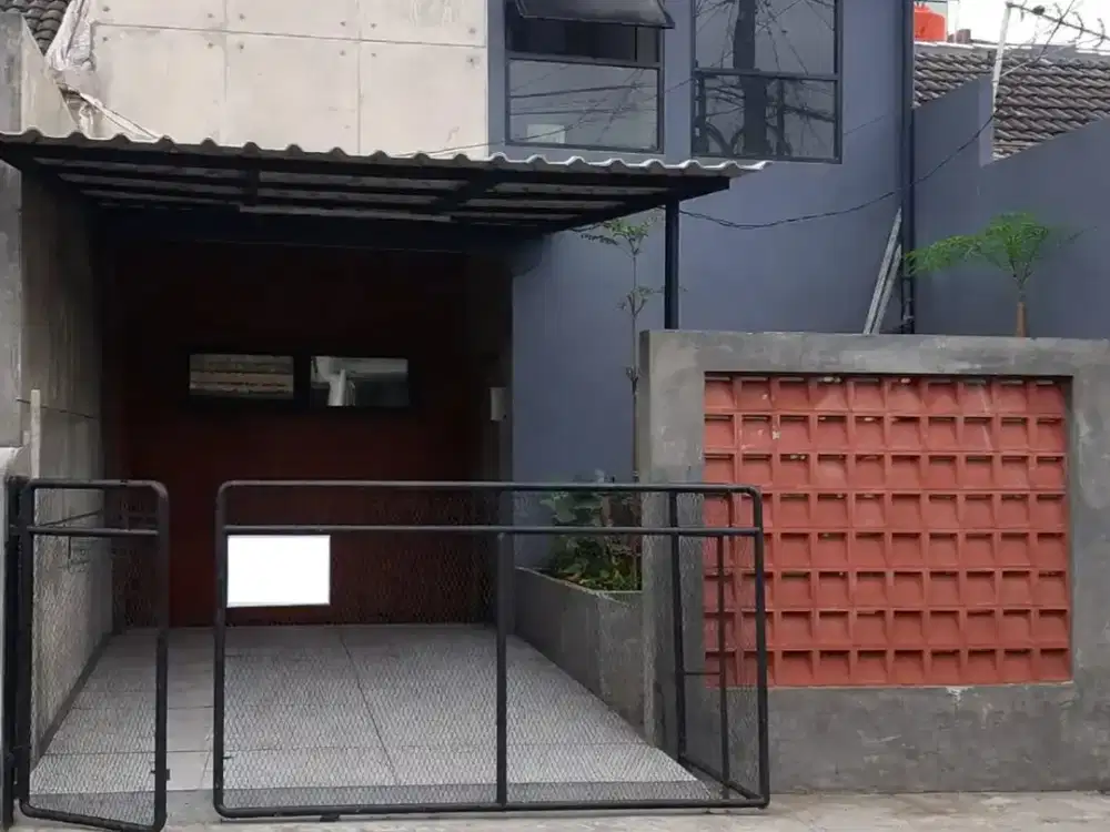 Rumah 2 Lantai SHM 10 Menit ke Stasiun Rawa Buntu Bebas Banjir J-40241