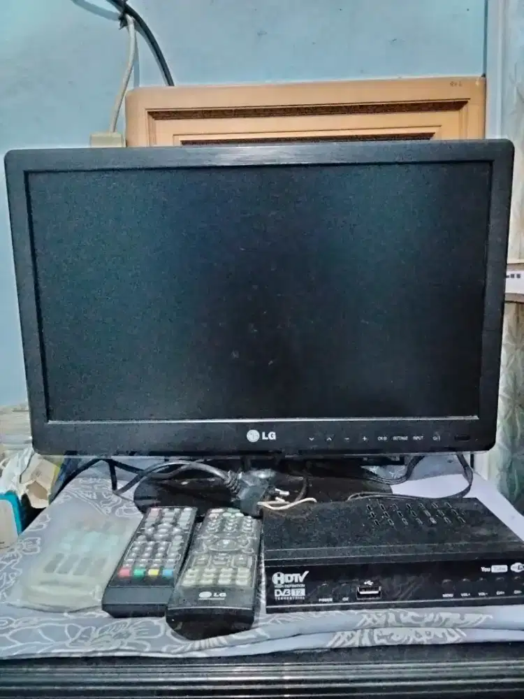 Tv merk :  LG...19LS3300 LCD LED ...