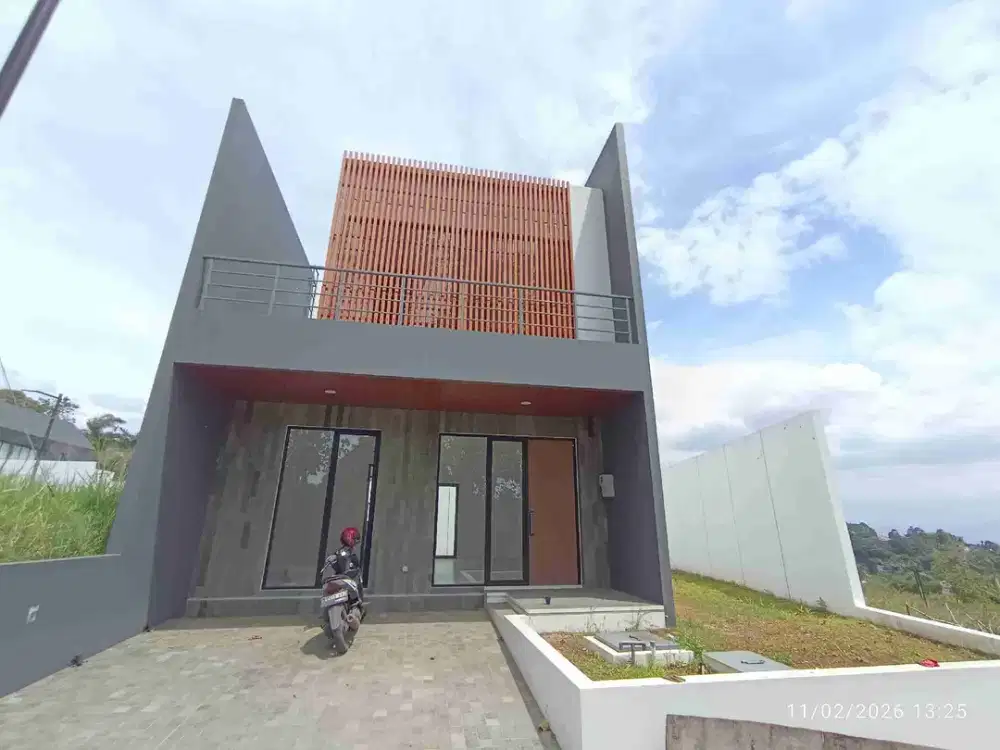 Dijual Rumah villa Asri pusat kota Bandung Dago Valley Smart
