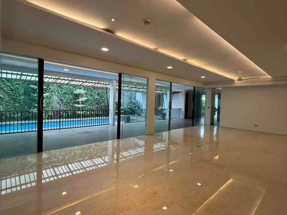 Disewakan Rumah Tropical Bagus Permata Hijau