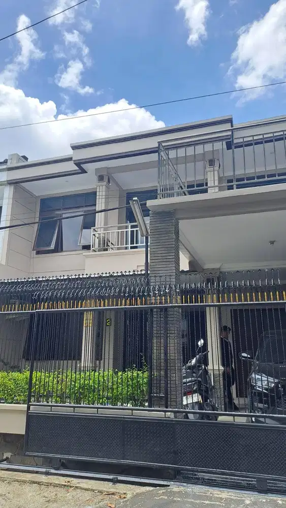 DIKONTRAKAN RUMAH PARAKAN BATUNUNGGAL CIJAGRA BKR BATUINDAH CIWASTRA