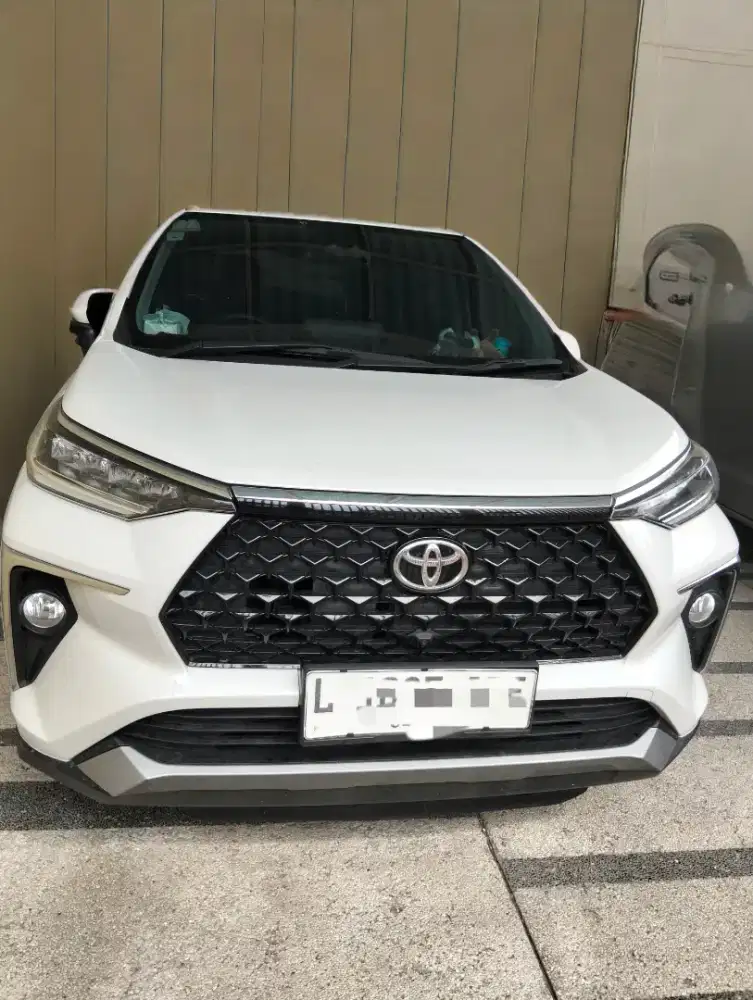 Veloz type Q CVT TSS 2023 Mulus Orisinil km 9000 Pribadi Surabaya