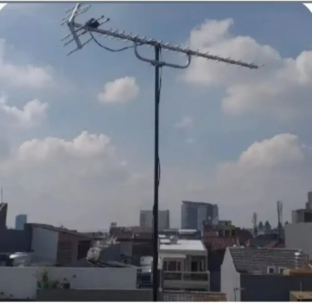 Ahli jasa pasang antena TV digital service parabola dan camera CCTV