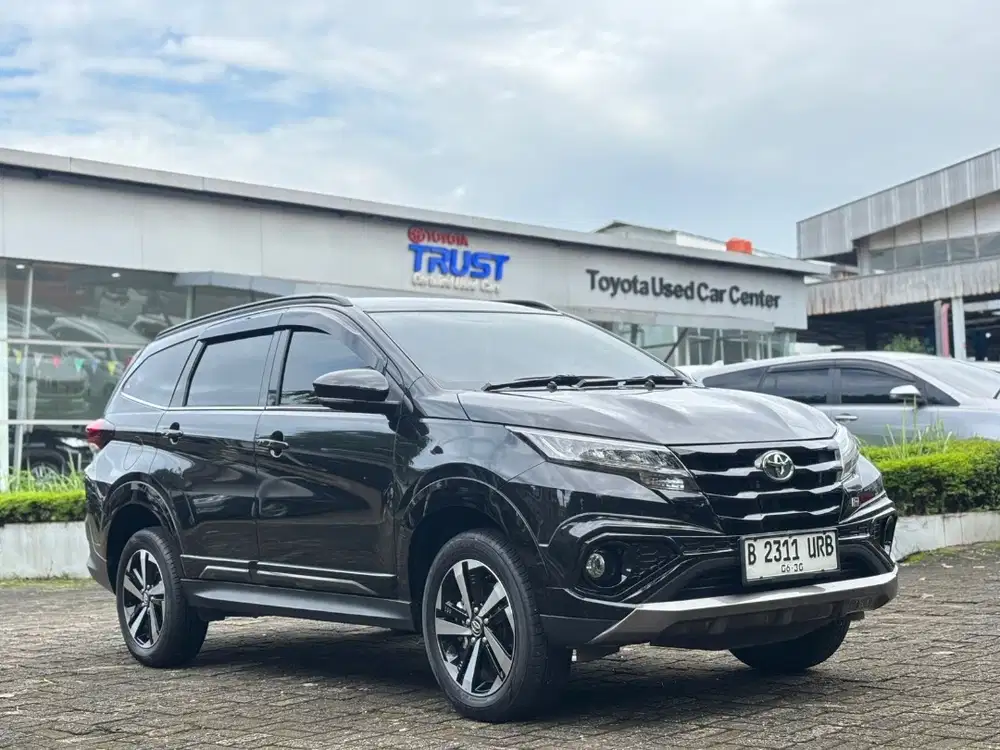 Toyota Rush S GR Sport AT 2025 Termurah
