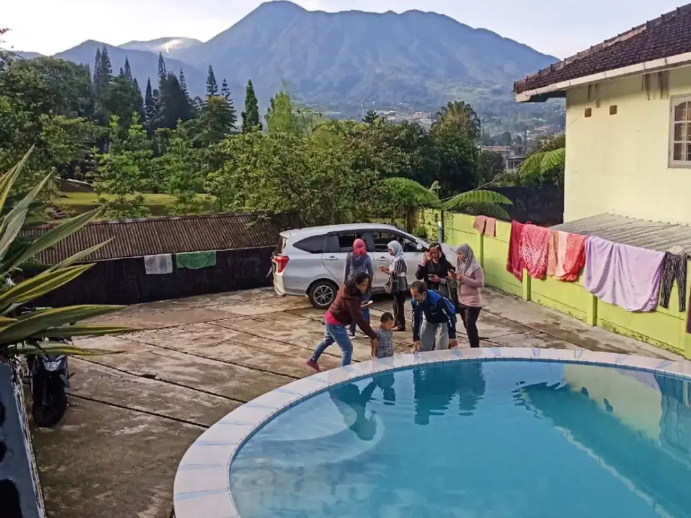 Jual Villa Puncak Megamendung SHM Tanah 1000 meter Dekat Jalan utama