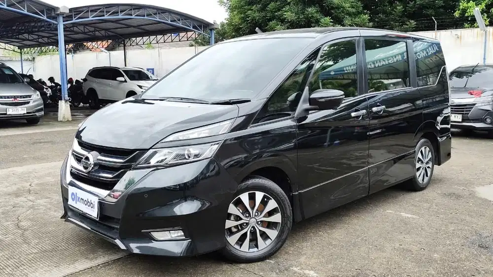 LIKE NEW - Nissan Serena 2.0 Highway Star Bensin-AT 2022
