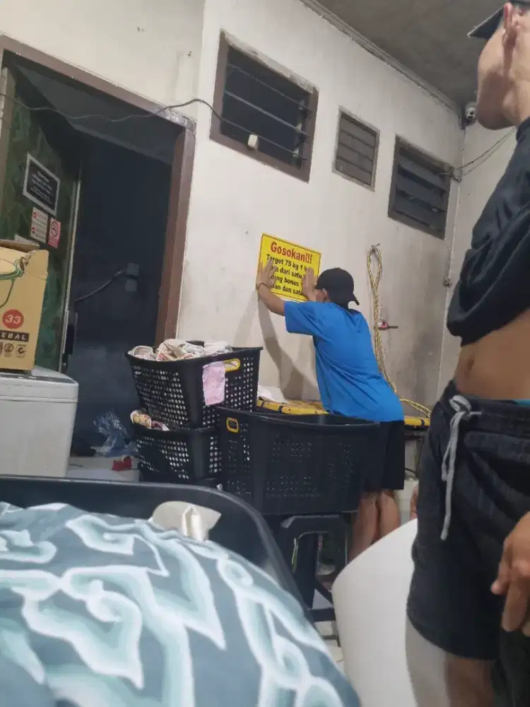 Dicari karyawan laundry khusus cowok dan berpengalaman