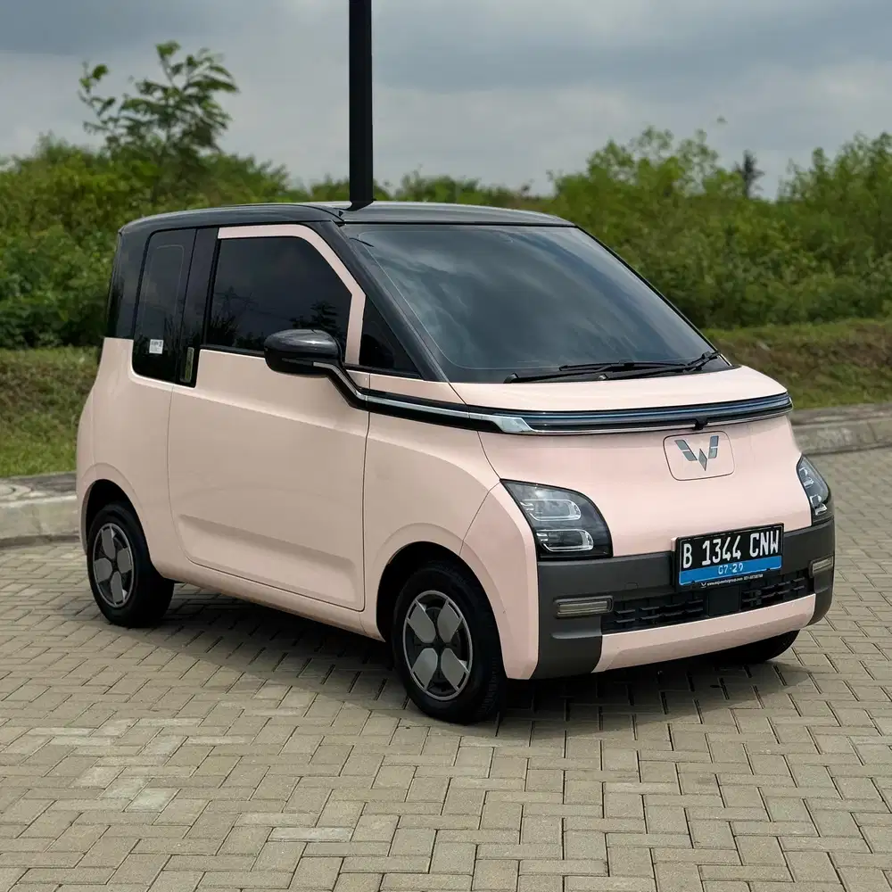 (ODO 5 ribu KM) Wuling Air EV Long Range Matic 2024