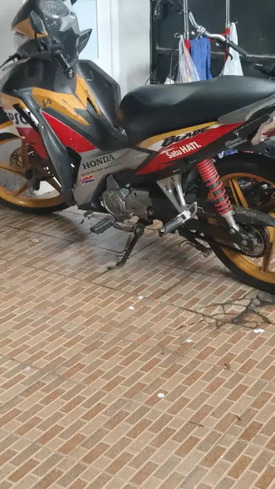 Motor Antik super Blade