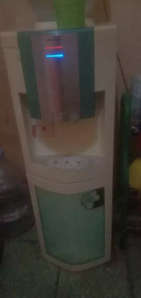 Dispenser kompresor polytron