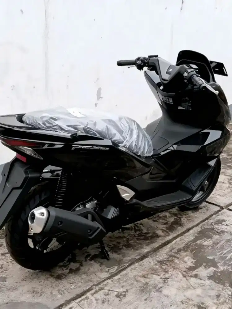 HONDA PCX 160 CBS BLACK