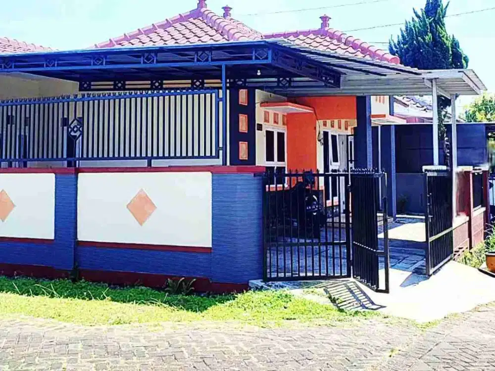 Disewakan / Dijual Rumah Cantik Minimalis Hook di Blimbing, Malang