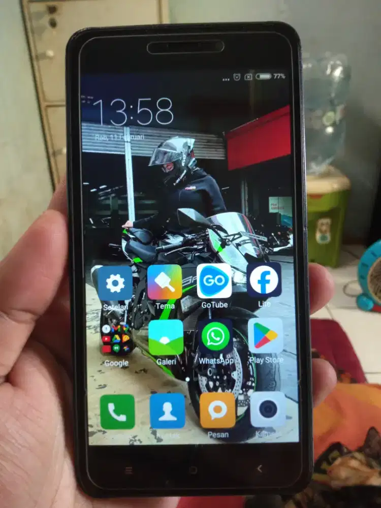 Xiaomi redmi 4a 4G 2/16 layar 5 inchi normal