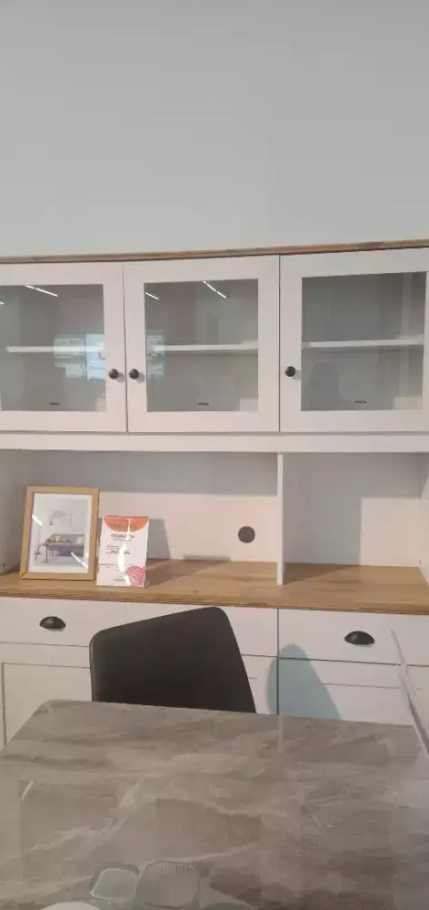 CHARLOTTE KITCHEN CABINE SCANDIA PARADISE WALK SERPONG