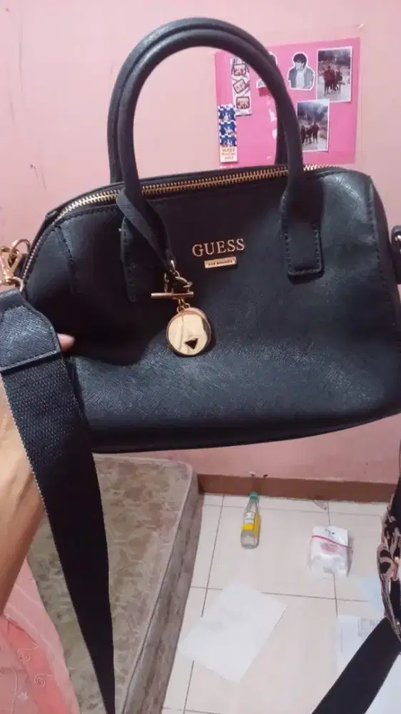 Tas guess wanita