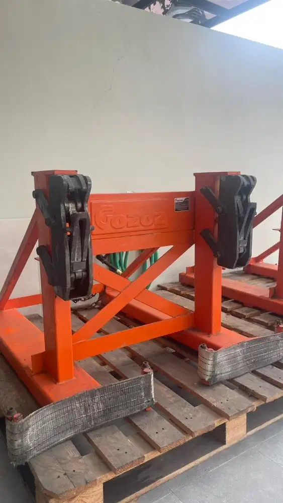 DRUM GRIPPER FORKLIFT