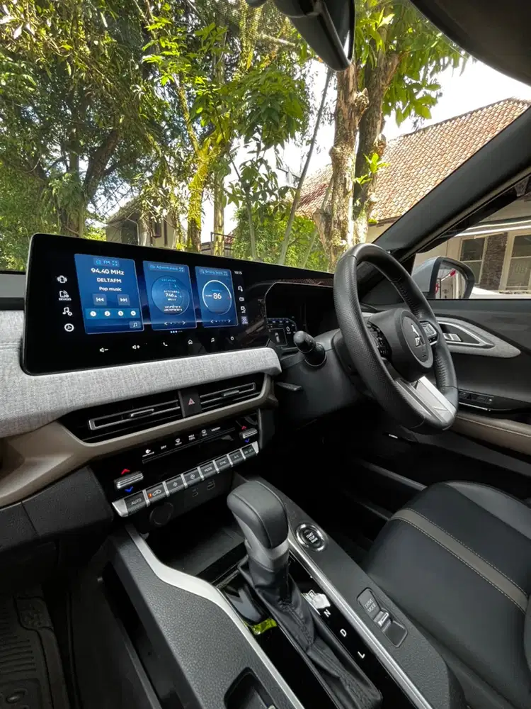 7 rb km | Mitsubishi Xforce X-Force Ultimate 2024 putih plat D mulus