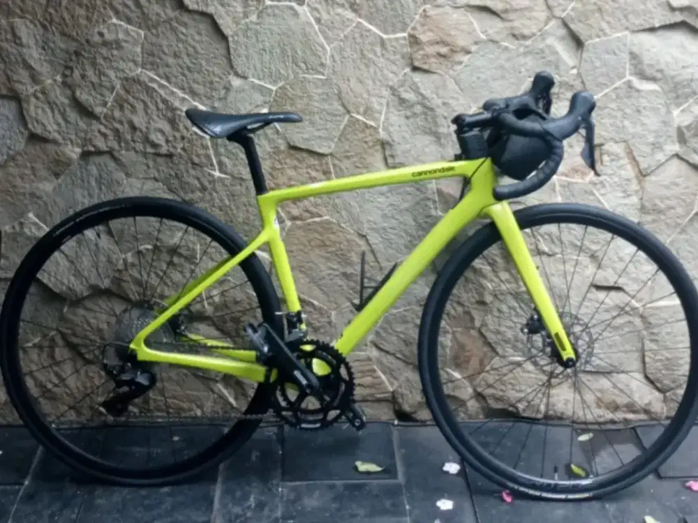 Cannondale SuperSix EVO Carbon Disc 105 Road Bike