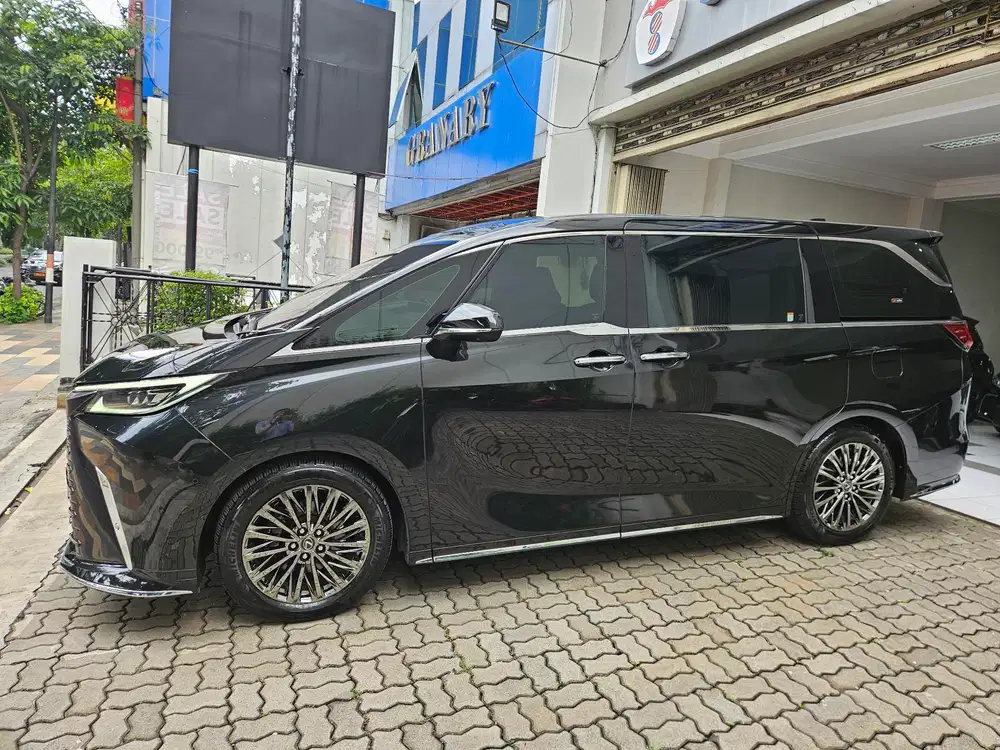 Lexus LM350h 2023 Pembelian 2024 Super Istimewa