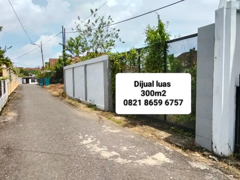 Tanah jl macan kumbang Cantik murah pagar keliling