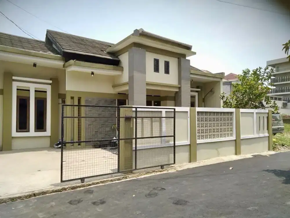 Rumah Cantik Siap Huni Di Cisaranten Bandung
