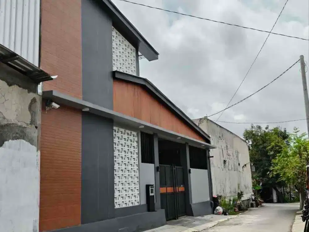 Kost Privat Exlusive Full Furnished Dekat UNS.