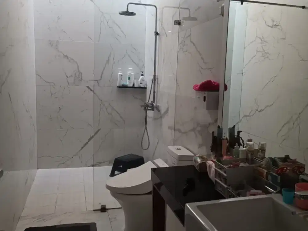 Dijual rumah siap huni posisi boulevard di Citra garden 6