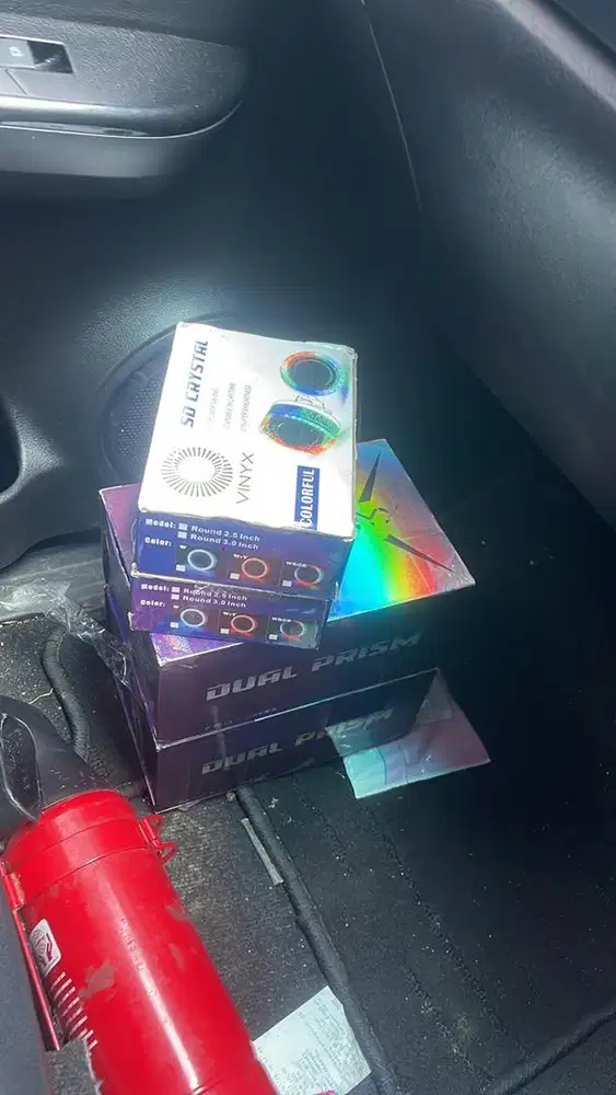 Dijual lampu variasi mobil belum di paki