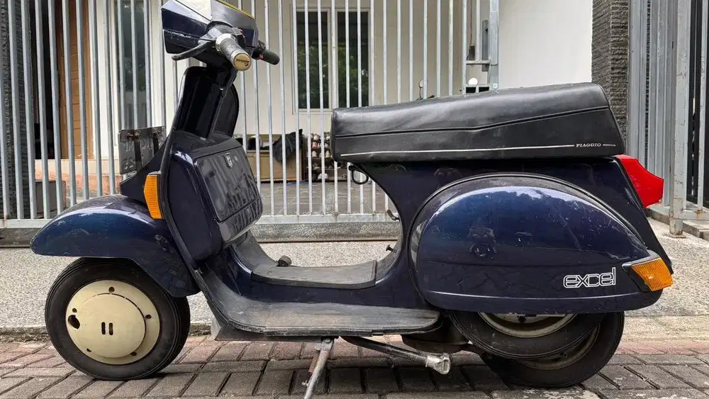 Vezpa 1995 manual 150cc biru