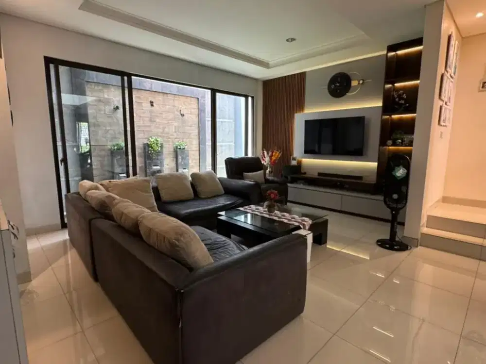 RUMAH FURNISHED Eminent BSD CANTIK 5 KAMAR