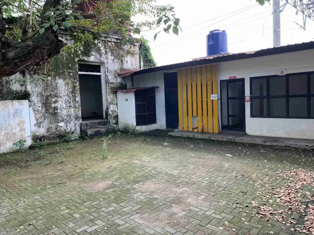 Oper kontrak Tempat Usaha