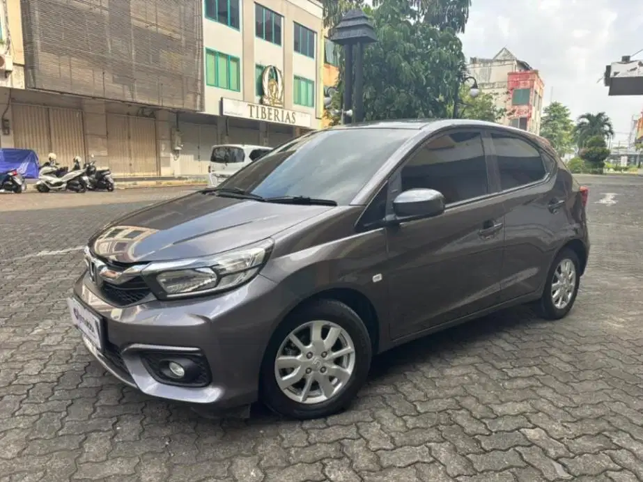 DP MURAH - Honda Brio Satya 1.2 E Bensin AT 2019 Abu-Abu