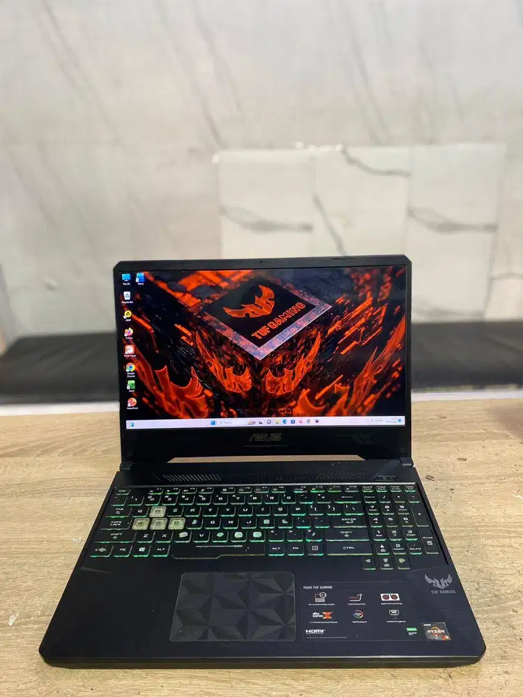 ASUS TUF GAMING FX505D AMD RYZEN 5 3550H WITH RADEON VEGA MOBILE GFX R